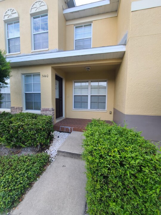 5440 River Rock Rd in Lakeland, FL - Foto de edificio