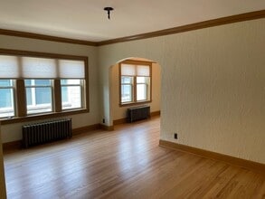 The Danbury in Shorewood, WI - Building Photo - Building Photo