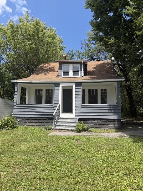 property at 12315 Revere Ave