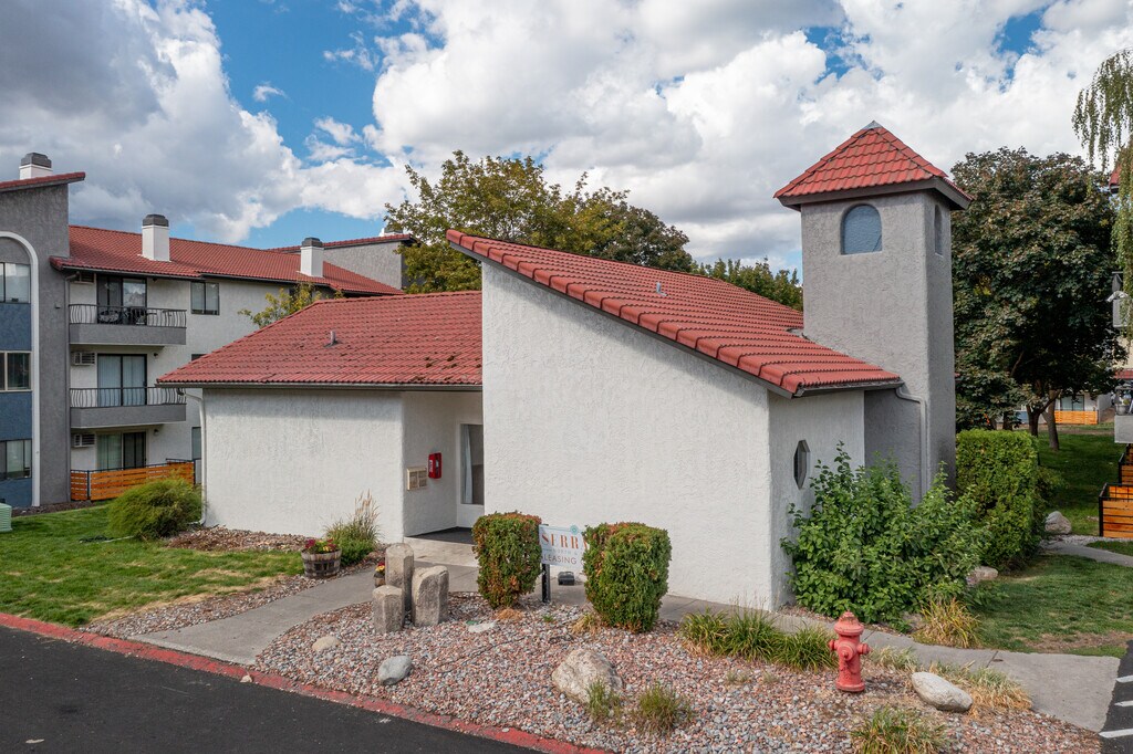 Serrano Apartments Spokane, WA Apartments