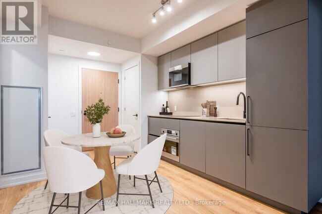 35 Parliament St in Toronto, ON - Building Photo - Building Photo