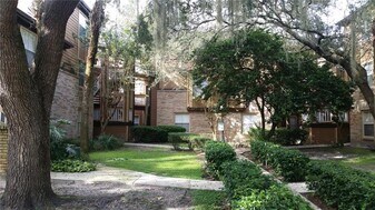 486 N Pin Oak Pl in Longwood, FL - Building Photo