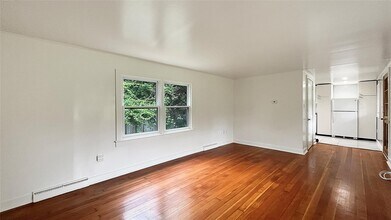 1704 NY-9D in Cold Spring, NY - Foto de edificio - Building Photo