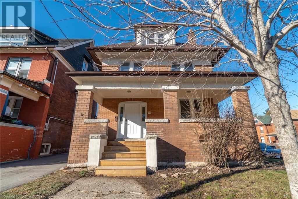 48 Burris St in Hamilton, ON - Building Photo