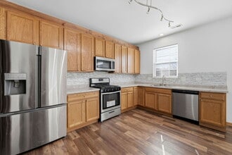 1357 W Alder Creek Dr in Romeoville, IL - Building Photo - Building Photo