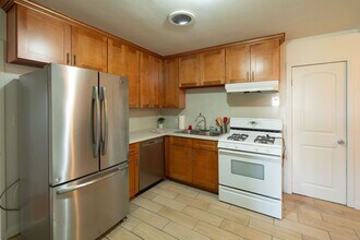 4452 Cogswell Rd in El Monte, CA - Foto de edificio - Building Photo