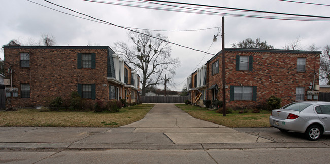 205 Zinnia Ave in Metairie, LA - Foto de edificio - Building Photo