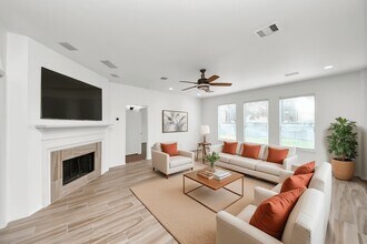 16611 Gentle Stone Dr in Houston, TX - Building Photo - Building Photo