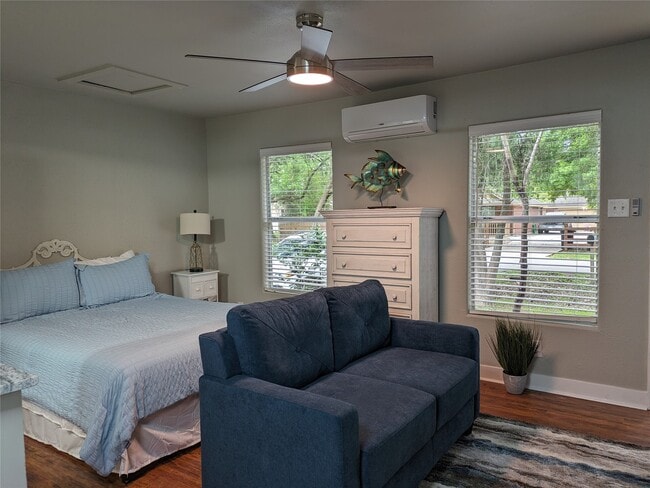 property at 418 Waco Ave