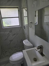 2418 Sherman St in Hollywood, FL - Building Photo - Building Photo