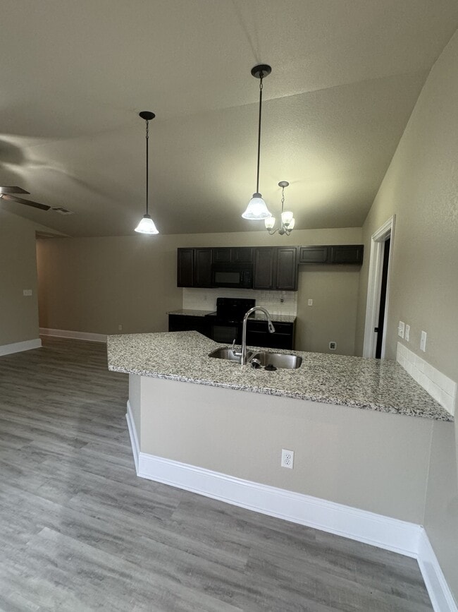 321 Pine St in Goddard, KS - Building Photo - Building Photo