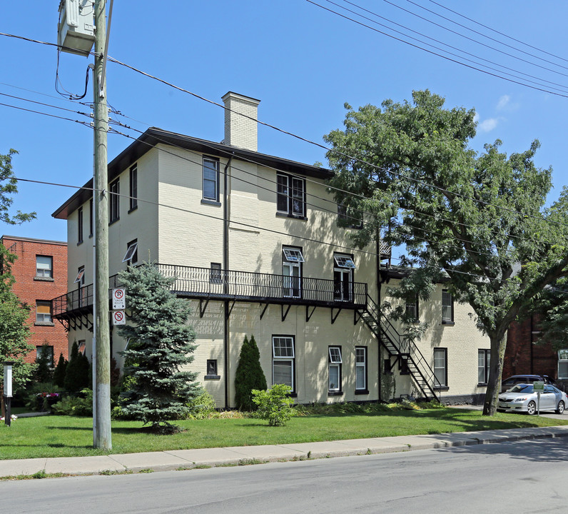 MacNab Studios in Hamilton, ON - Building Photo