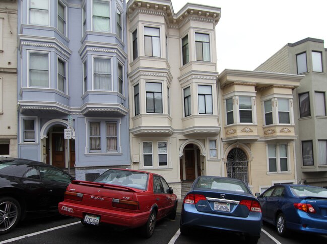 517-521 Vallejo St in San Francisco, CA - Building Photo - Building Photo