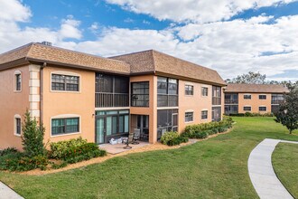 LaBelle of Largo in Largo, FL - Foto de edificio - Building Photo