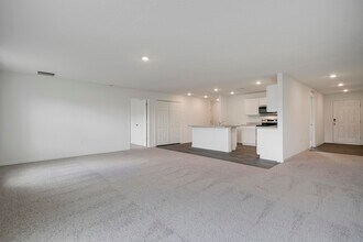 438 SW Meadow Terrace in Port St. Lucie, FL - Building Photo - Building Photo