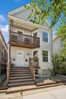 2939 N Ashland Ave in Chicago, IL - Building Photo