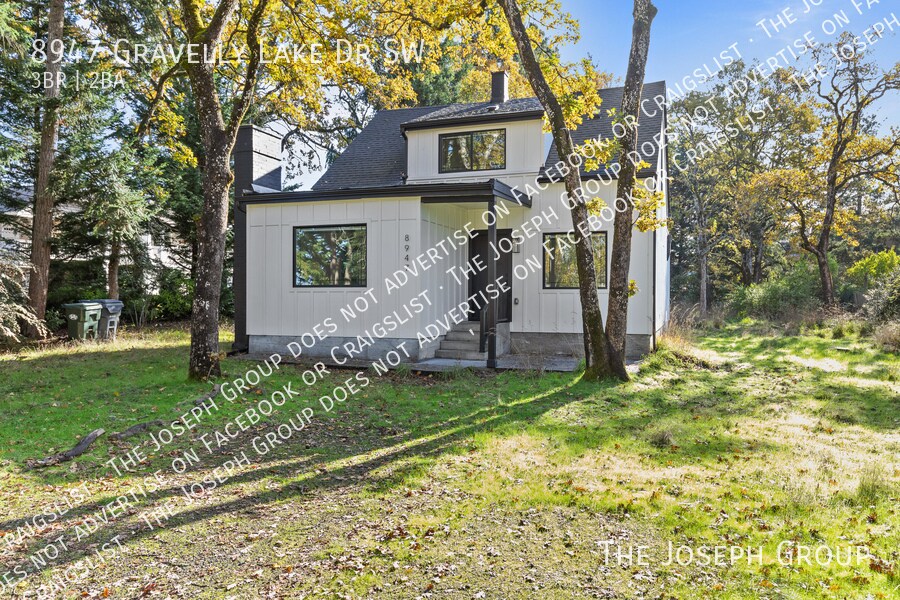 8947 Gravelly Lake Dr SW in Tacoma, WA - Building Photo