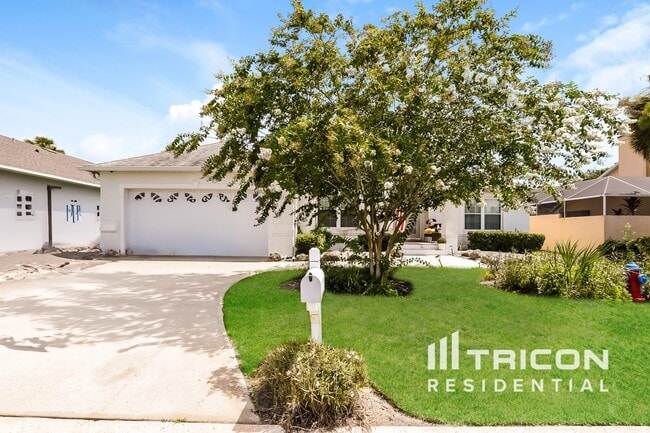 property at 1724 Lake Marion Dr