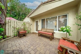 1728 NE 16th Ave in Fort Lauderdale, FL - Building Photo - Building Photo