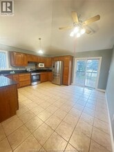 2810 Mangin Cres in Windsor, ON - Building Photo - Building Photo