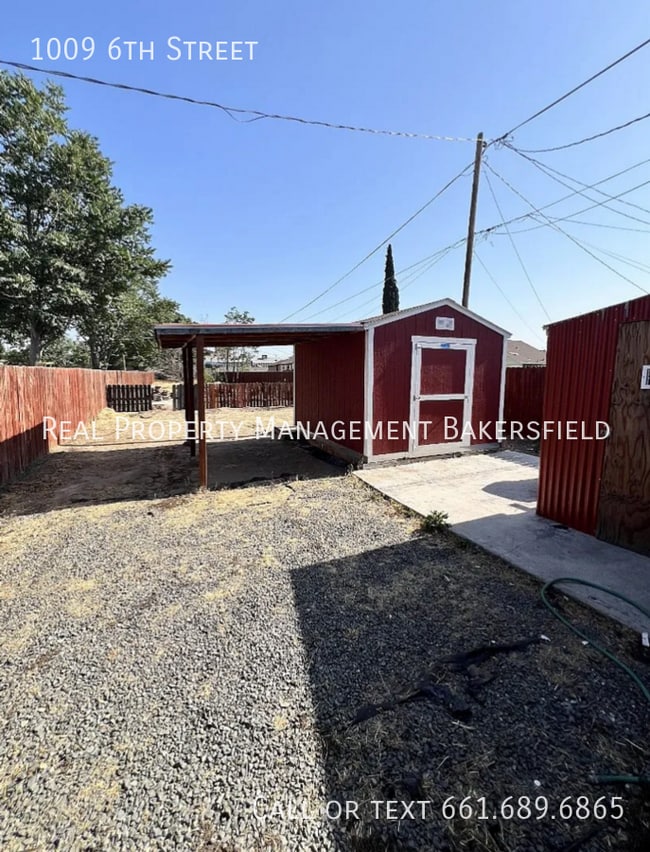 1009 6th St in Bakersfield, CA - Building Photo - Building Photo