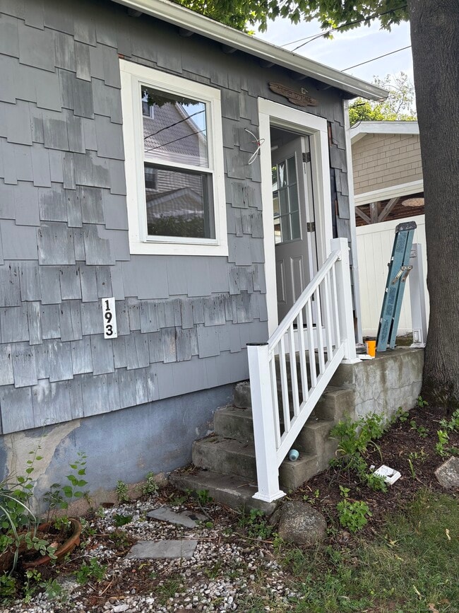 property at 193 Morgan Ave