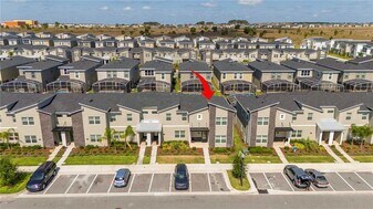 982 Splash Shot Pl in Davenport, FL - Building Photo