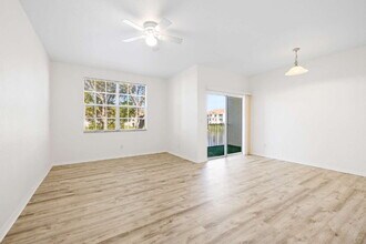 4690 St Croix Ln in Naples, FL - Building Photo - Building Photo