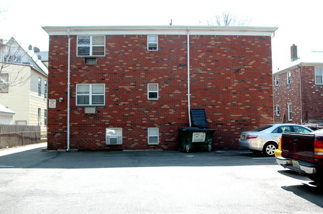 35 Park Ave in Bloomfield, NJ - Building Photo - Building Photo