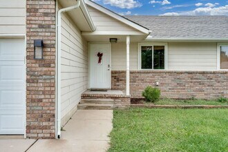 10034 Bayley Ct in Wichita, KS - Building Photo - Building Photo