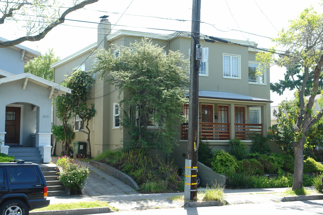 2117-2119 Sacramento St in Berkeley, CA - Building Photo