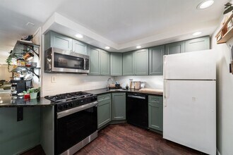 313 18th St in Union City, NJ - Building Photo - Building Photo