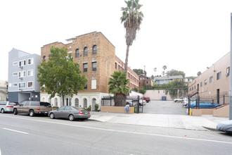 262 S Rampart Blvd in Los Angeles, CA - Building Photo - Primary Photo