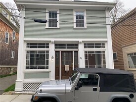 33 Dennison St in Newport, RI - Building Photo