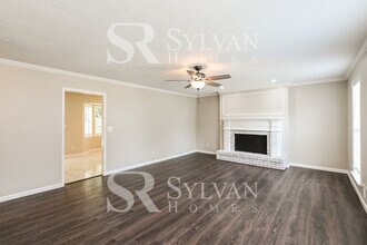 493 Stonemill Manor in Lithonia, GA - Building Photo - Building Photo