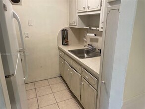 15 NW 204th St in Miami, FL - Building Photo - Building Photo