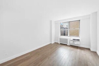 250 W 88th St in New York, NY - Building Photo - Building Photo