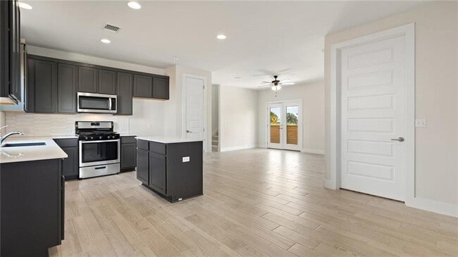 7812 Hillock Terrace in Austin, TX - Building Photo - Building Photo