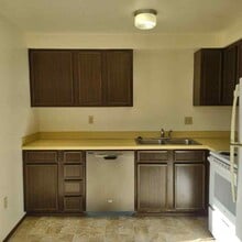 303 NW Tumlin Ave in Winston, OR - Building Photo - Building Photo