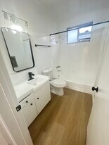 8036 Owensmouth Ave, Unit 9 in Los Angeles, CA - Building Photo