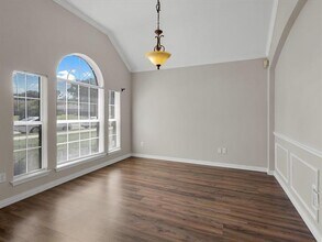 719 N Valley Pkwy in Lewisville, TX - Building Photo - Building Photo