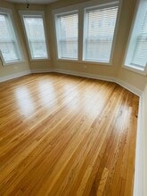 7408 N Hoyne Ave, Unit 1 in Chicago, IL - Foto de edificio - Building Photo