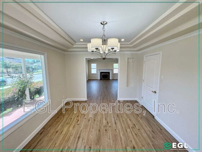 237 W Kelso St in Inglewood, CA - Foto de edificio - Building Photo