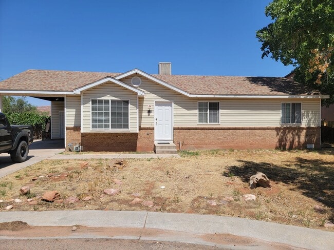property at 1117 E Sage Vly Cir