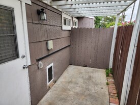 715 S Pine St in Escondido, CA - Building Photo