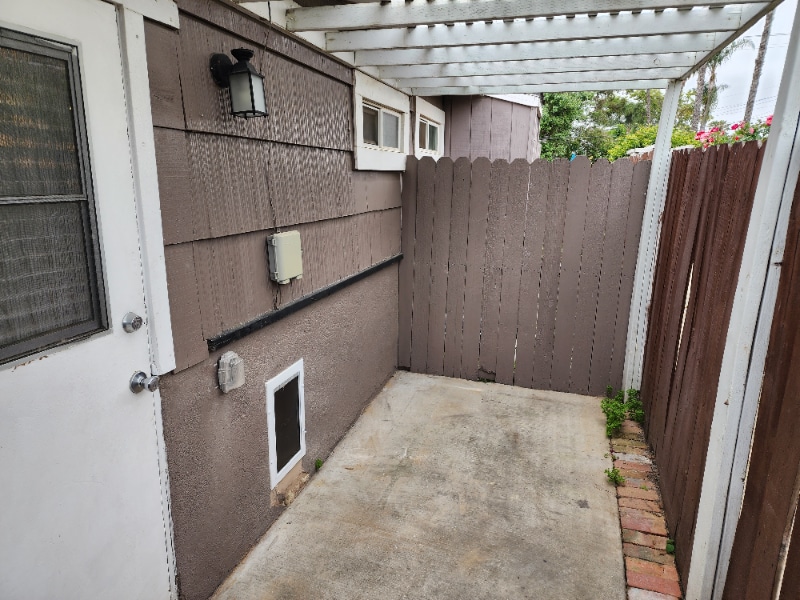 715 S Pine St in Escondido, CA - Building Photo