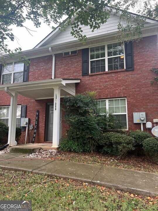 280 Christian's Walk in Newnan, GA - Building Photo