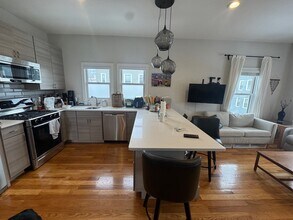 9 Harding St in Cambridge, MA - Building Photo - Building Photo