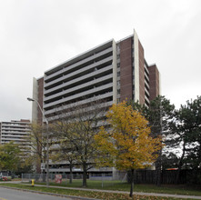 4750 Jane St in Toronto, ON - Building Photo - Building Photo