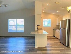 5538 W Oak Park Blvd in Homosassa, FL - Building Photo - Building Photo